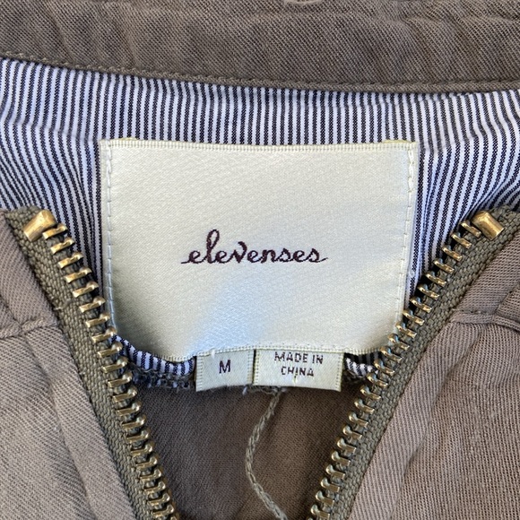 Elevenses Sleeveless Jumpsuit - Picture 6 of 16